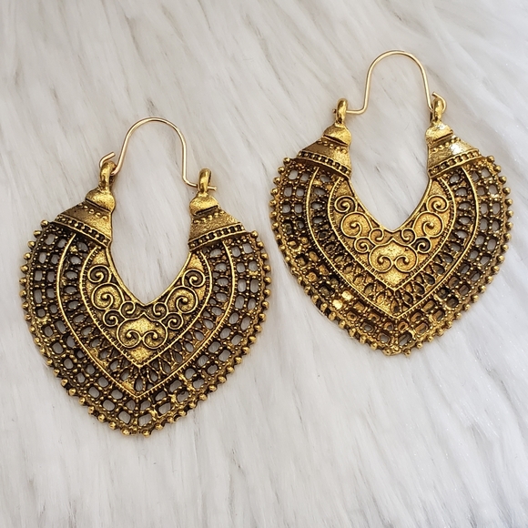 NEW Vintage Style Dangle Earrings - Picture 4 of 4